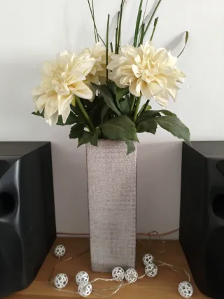 Jarrón Decorativo Plateado