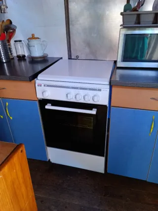 Cocina de gas butano New Pol