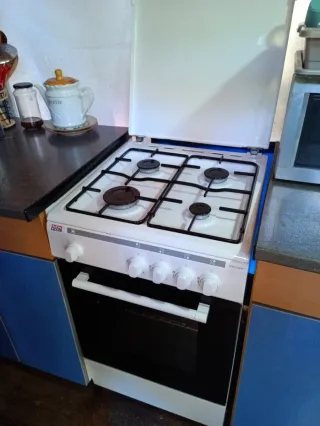 Cocina de gas butano New Pol