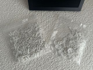 Pizarra Negra con Letras Blancas