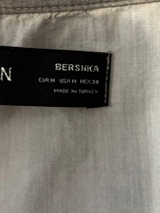 Camisa Bershka Talla M Estrellas TROYE