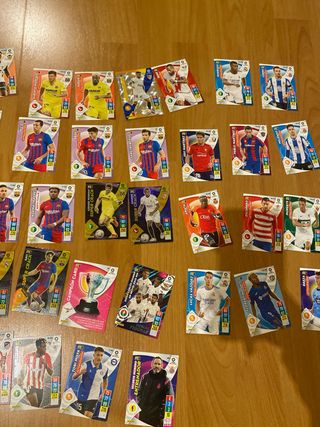 Caja Lata Cromos Panini Adrenalyn XL LaLiga 2022
