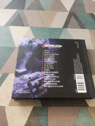 Barricada - La Tierra Está Sorda CD con libreto
