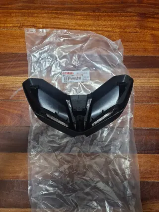 Cubierta Faro Delantero Yamaha MT-125