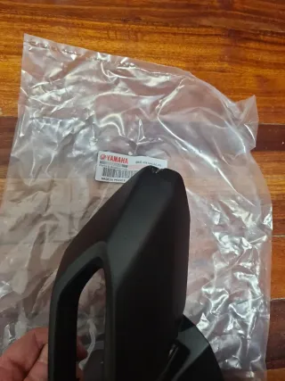 Cubierta Faro Delantero Yamaha MT-125