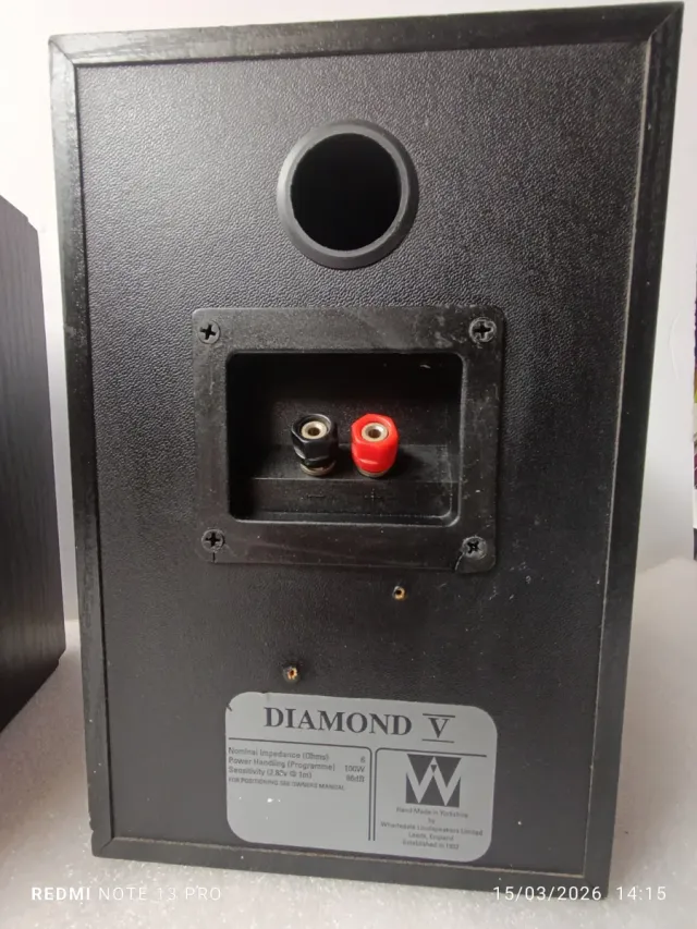 Cajas Acústicas Wharfedale Diamond V