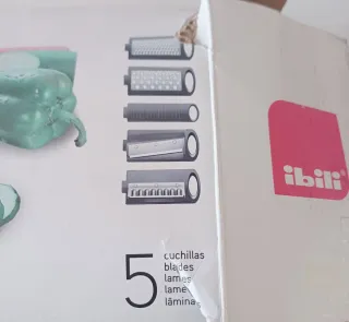 Mandolina Ibili con accesorios