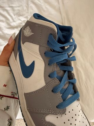 Zapatillas Jordan Mid Azul Gris