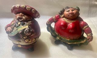 Pareja Mariachis Bailando/Cantando.Homenaje mexico