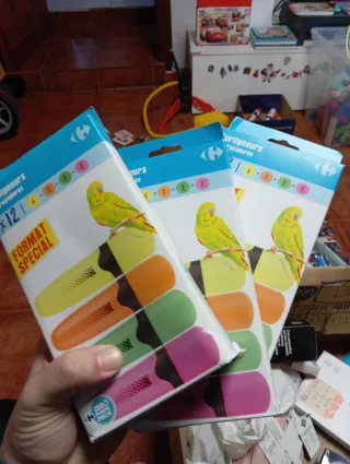 Lote artículos infantiles: casco, rotuladores, etc