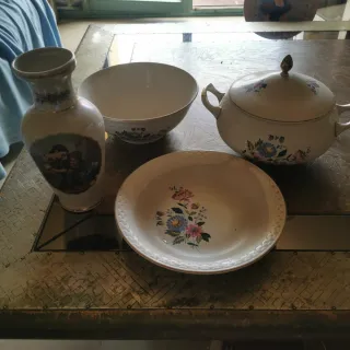 Juego de vajilla de cerámica floral