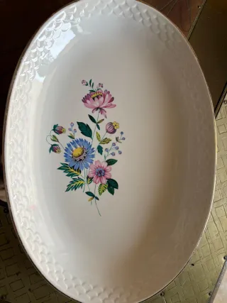 Juego de vajilla de cerámica floral