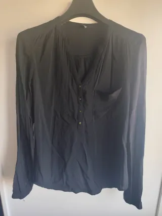 Camisa negra manga larga