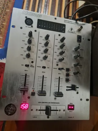 Behringer DX626 Pro Mixer