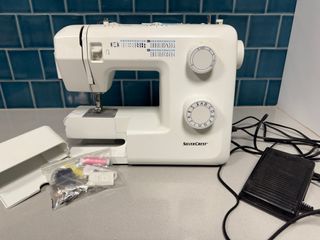Máquina de coser silvercrest