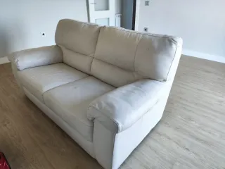 Sofá de piel blanco 2-3 plazas