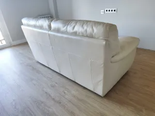 Sofá de piel blanco 2-3 plazas