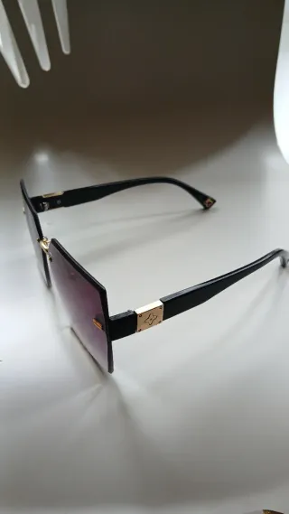 Gafas de sol Louis Vuitton no son Originales de la