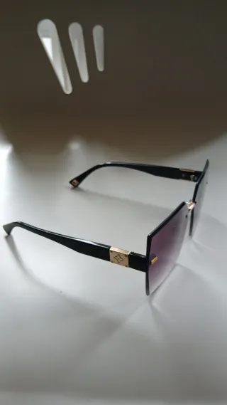 Gafas de sol Louis Vuitton no son Originales de la