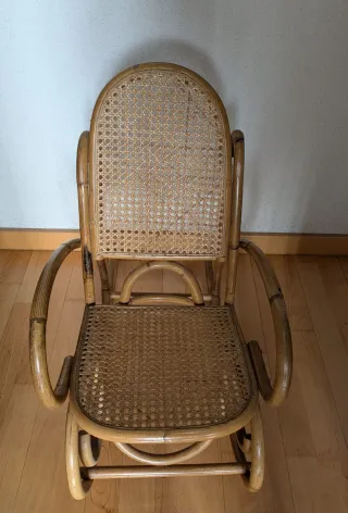 Mini mecedora de bambú para niños y niñas