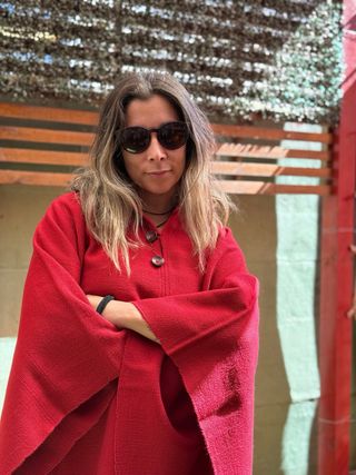 Poncho artesanal tejido a mano