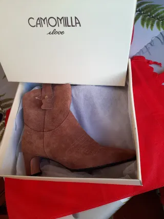 Stivaletto Camomilla in camoscio n.38