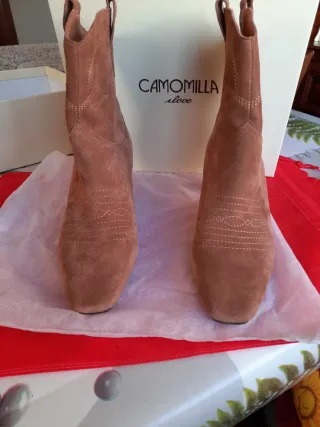 Stivaletto Camomilla in camoscio n.38