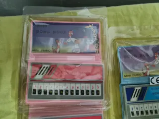 Mini Piano Elettronico Anni '80 giocattolo funzion