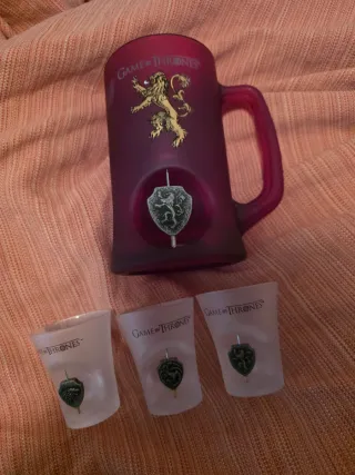 Jarra y 3 Vasos Chupitos Juego de Tronos