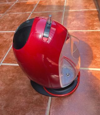 Cafetera Dolce Gusto Delonghi EDG250R Roja