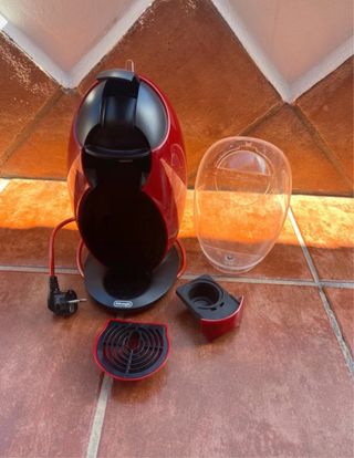 Cafetera Dolce Gusto Delonghi EDG250R Roja