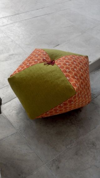 Cuscino yoga in pula farro