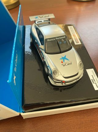 Scalextric Porsche 911 GT3 Cup La Caixa