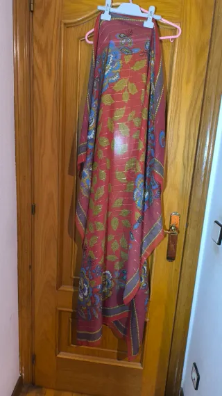 ...Pañuelos foulares mujer. 5 € cada uno