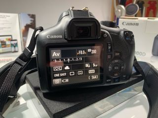 Cámara Canon EOS 1300D + Accesorios
