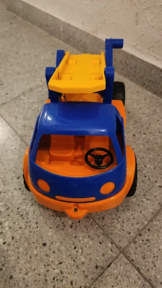 Camión de basura y remolque de juguete