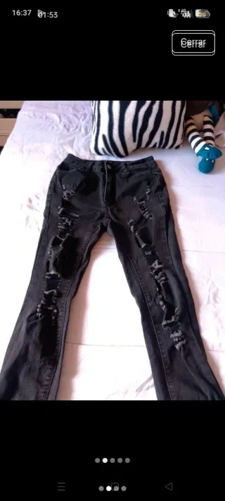 Pantalón vaquero negro