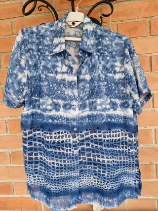 Blusa Punt Roma azul y blanca