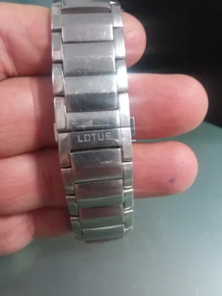 Reloj Lotus Hombre Rojo y Plateado