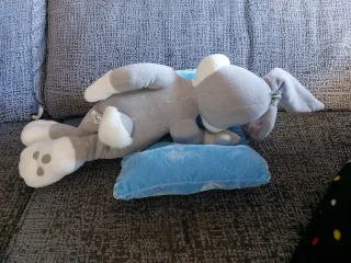 Peluche Bugs Bunny Looney Tunes con cojín