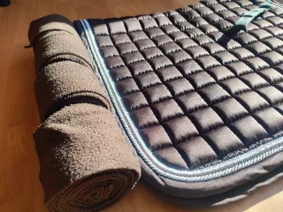 Conjunto mantilla y vendas caballo SD Design