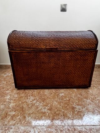 Baúl de mimbre