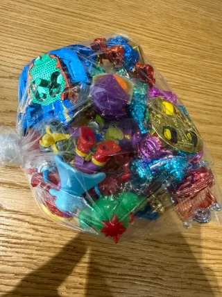 Lote de figuras Superthings son 10 kilos