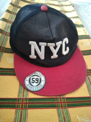 Gorra Snapback NYC Negra y Roja