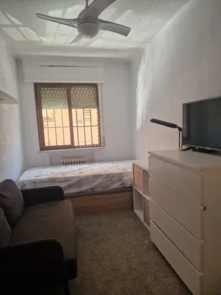 HABITACION EN ALQUILER