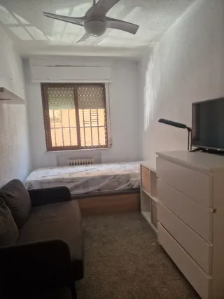 HABITACION EN ALQUILER