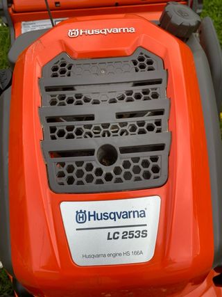 Cortacésped Husqvarna LC253S