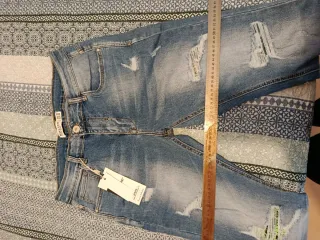 Pantalón vaquero Roto