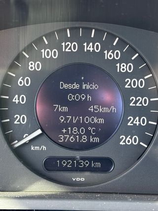 Mercedes-Benz Clase E 2003 200K ETIQUETA B
