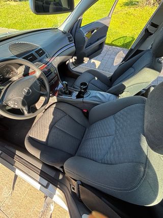 Mercedes-Benz Clase E 2003 200K ETIQUETA B
